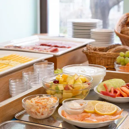 Johann Hotel 3*