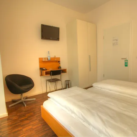 Johann Hotel