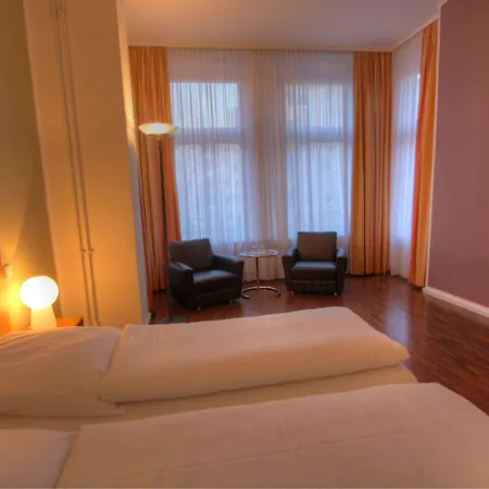 Johann Hotel