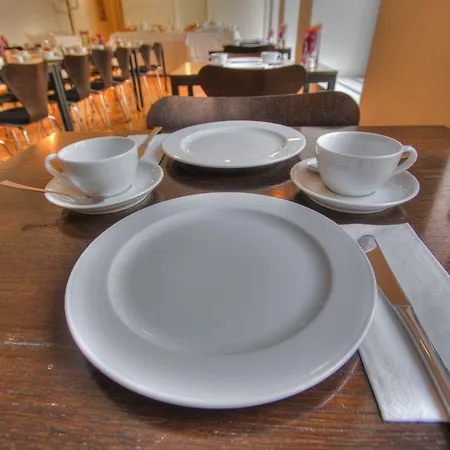 Johann Hotel 3*