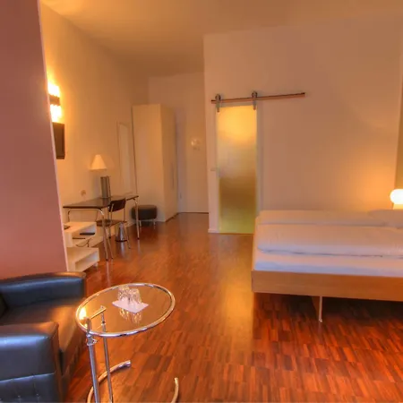 Johann 3* Berlin