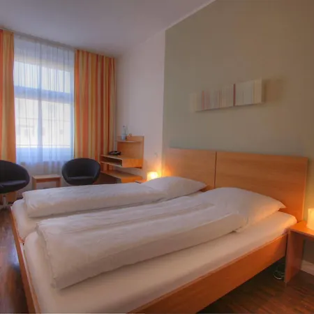 Johann Hotel