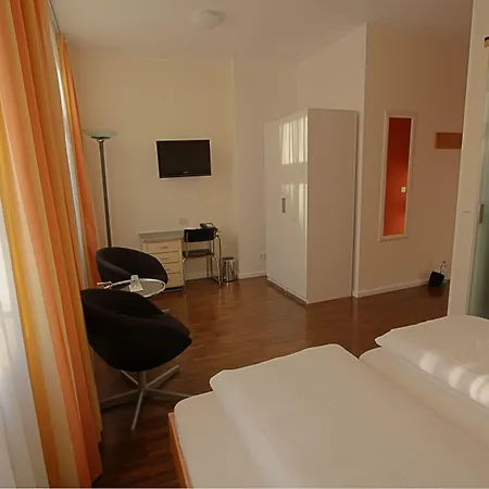 约翰酒店 酒店 3*