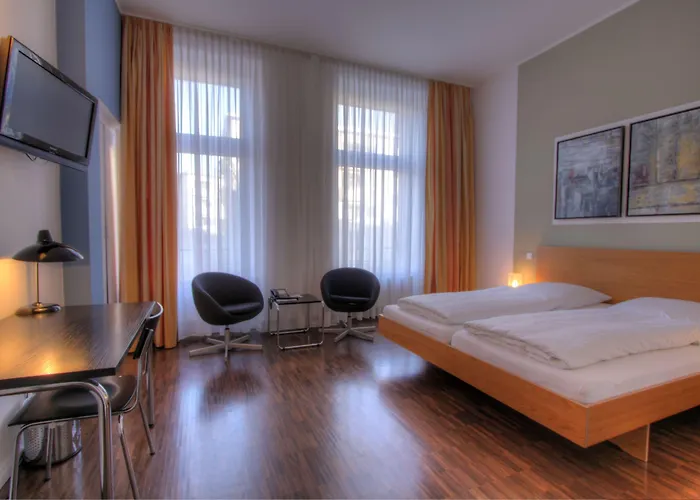 Johann Hotel 3*